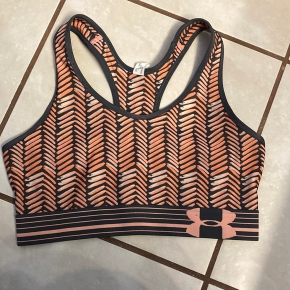 Under Armour sports bra - Picture 1 of 5
